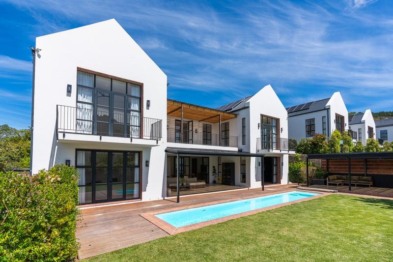To Let 6 Bedroom Property for Rent in Constantia Western Cape
